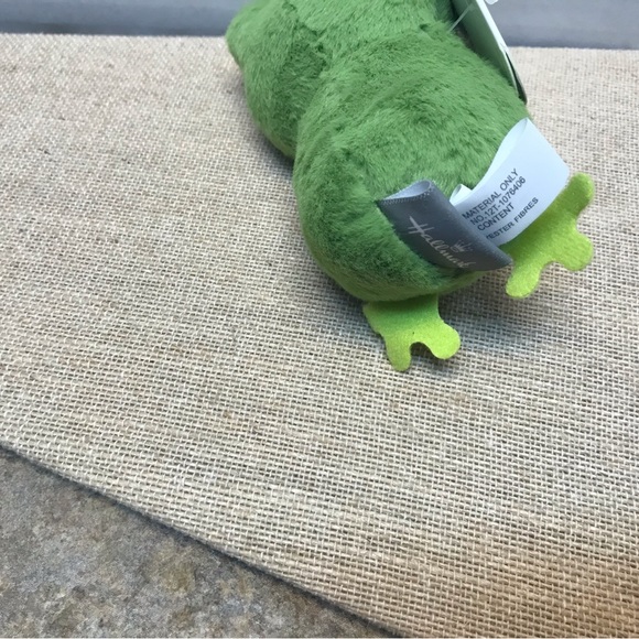 Hallmark croaking frog - Picture 3 of 3